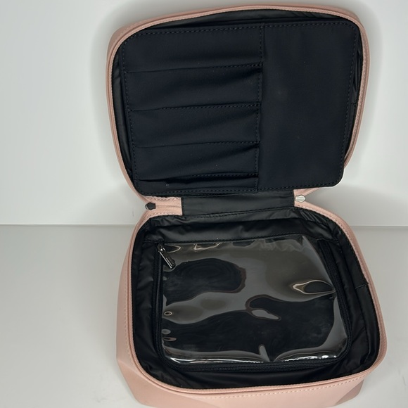 AWAY Cosmetic Bag - Picture 7 of 14